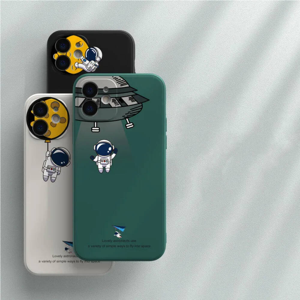 Case IPHONE 13 Astronaut NASA creamy